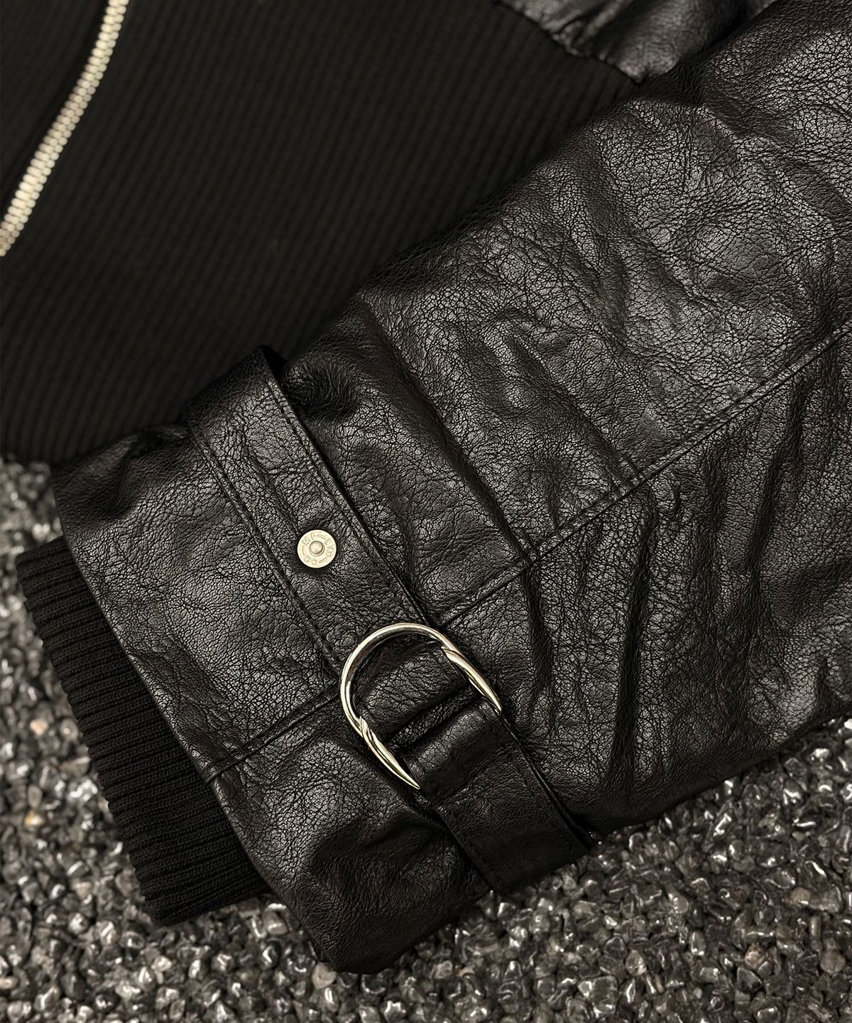 해빙(HAEBING) Half-Rib Raglan Leather Jacket