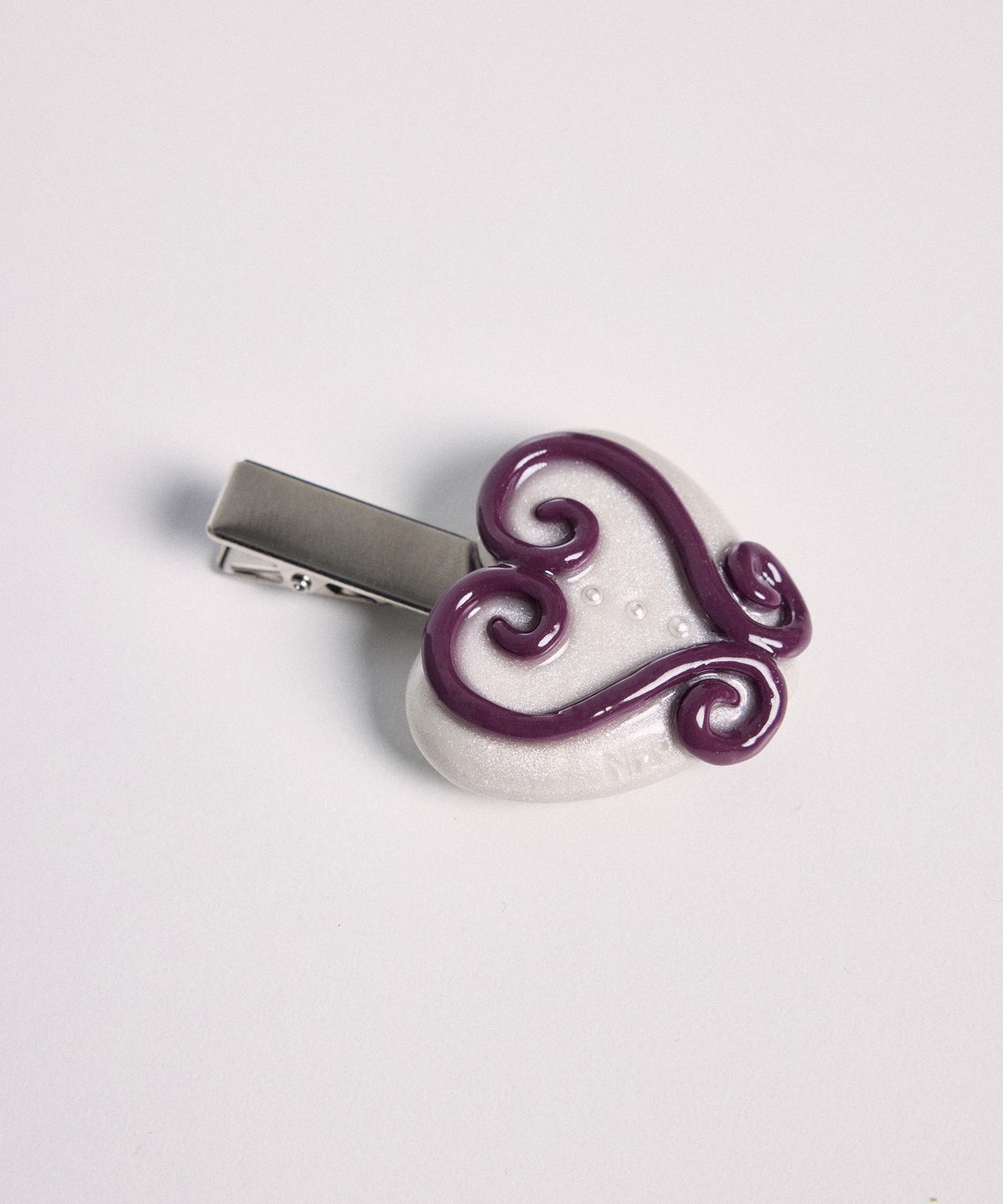 엔프프(NFF) odette big heart hairpin-white