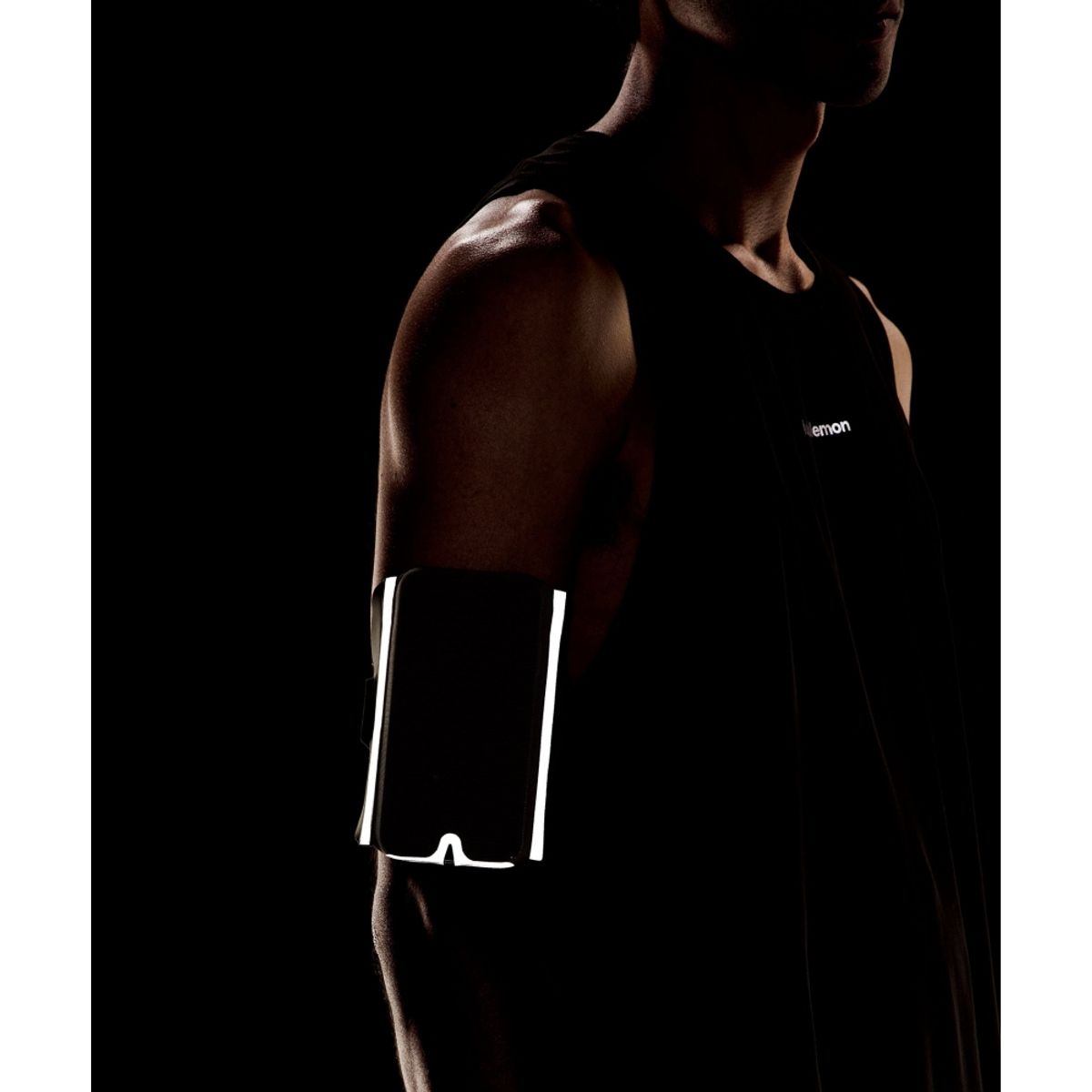 룰루레몬(LULULEMON) 패스트 앤 프리 러닝 암밴드  CYFR
