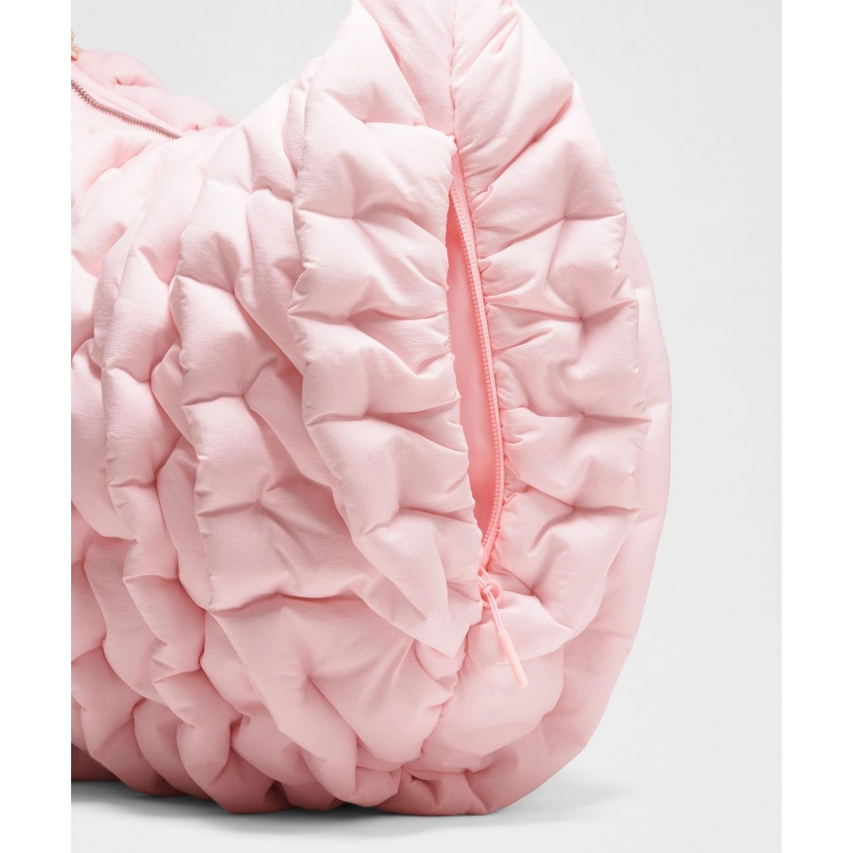 룰루레몬(LULULEMON) 퀼티 퍼프 숄더백 14L  PIAR RSGO