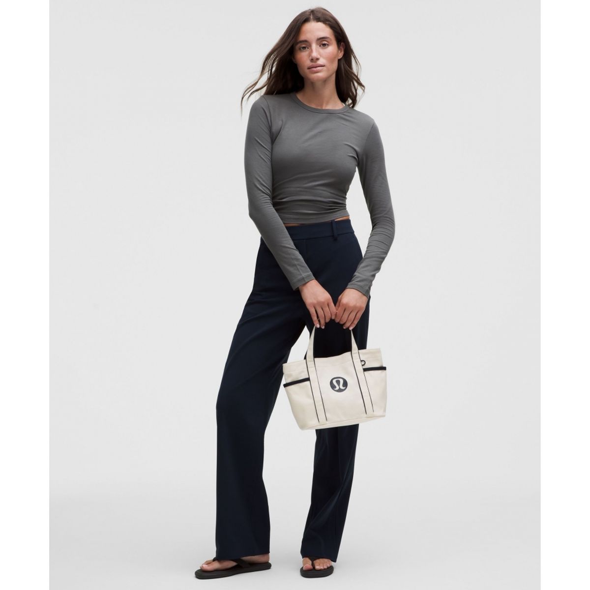 룰루레몬(LULULEMON) 데일리 멀티 포켓 미니 캔버스 토트백 6.5L  NAT TRNV