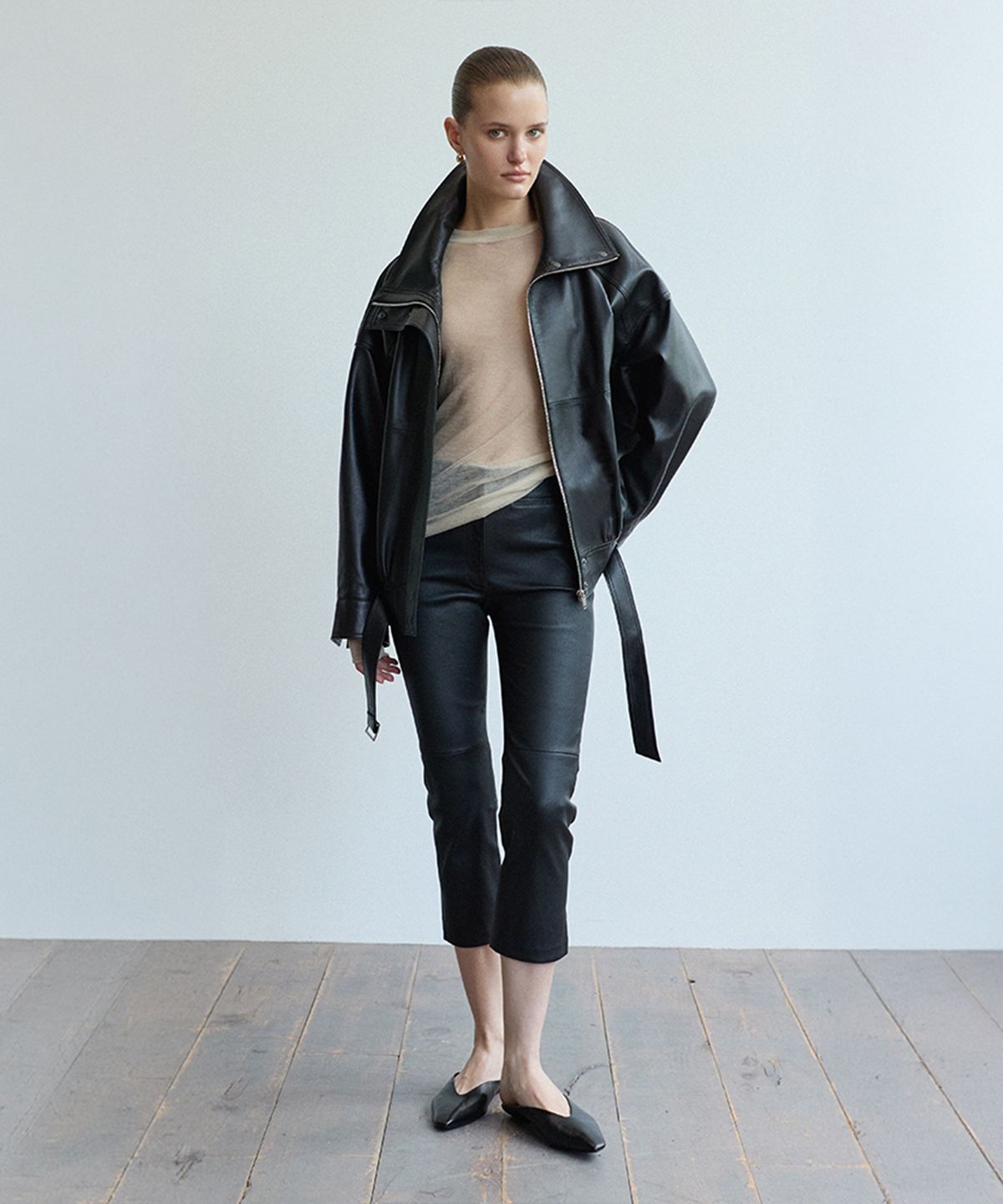 베르데마르(VERDEMAR) High-Neck Belted Leather Blouson_Black