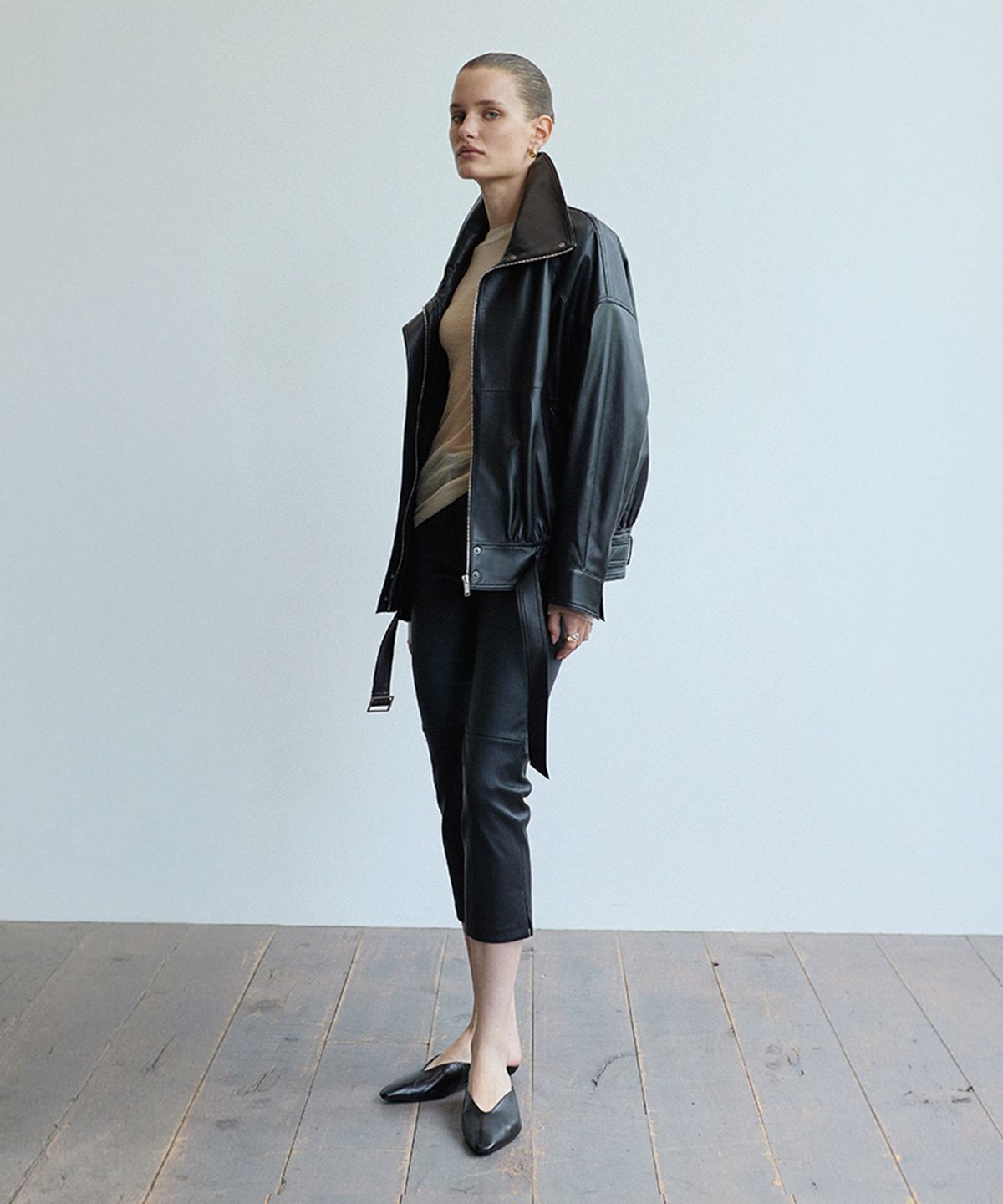 베르데마르(VERDEMAR) High-Neck Belted Leather Blouson_Black