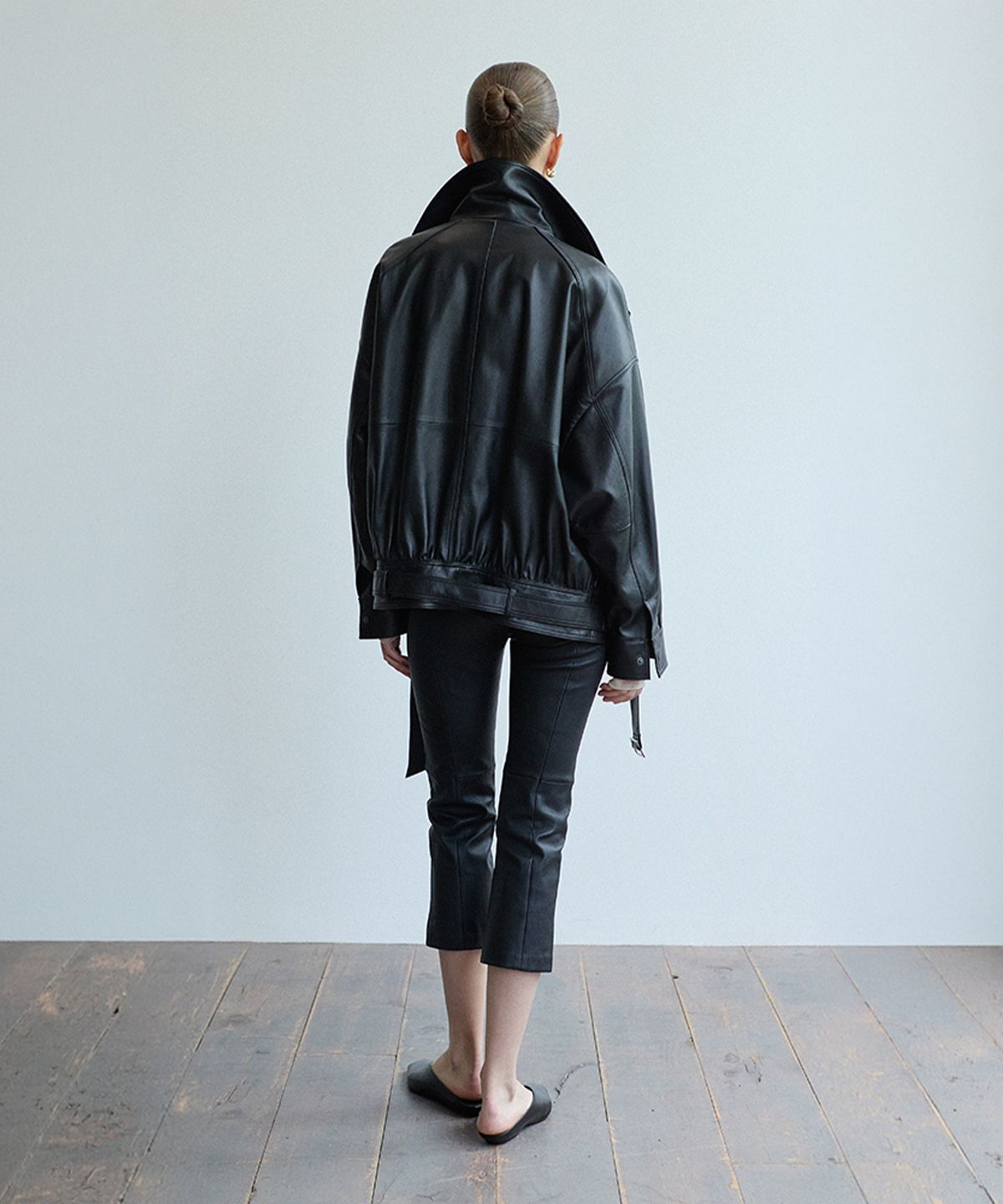 베르데마르(VERDEMAR) High-Neck Belted Leather Blouson_Black