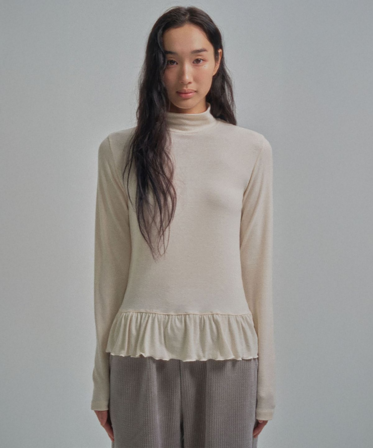 망고매니플리즈(MANGO MANY PLEASE) COON FRILL TURTLE TEE_CREAM