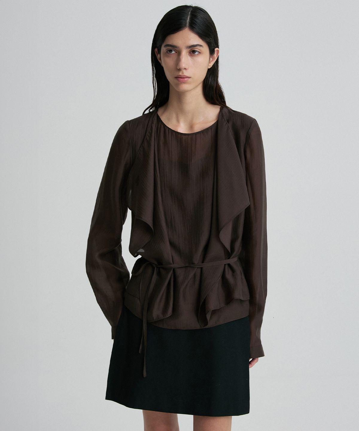 리이(RE RHEE) TIE-DETAIL GATHERED-WAIST BLOUSE TRUFFLE