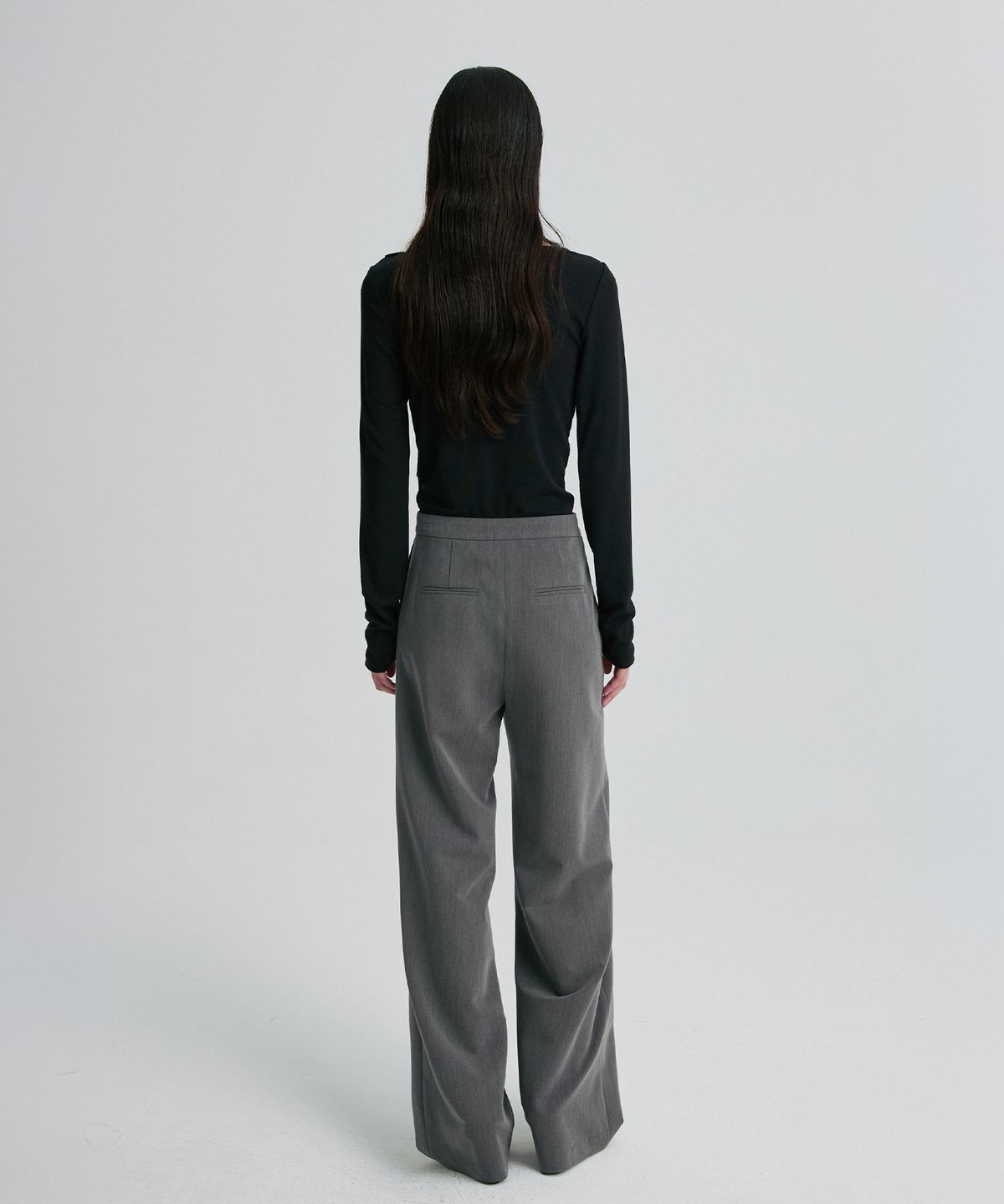 리이(RE RHEE) ASYMMETRIC ZIP TROUSERS CHARCOAL