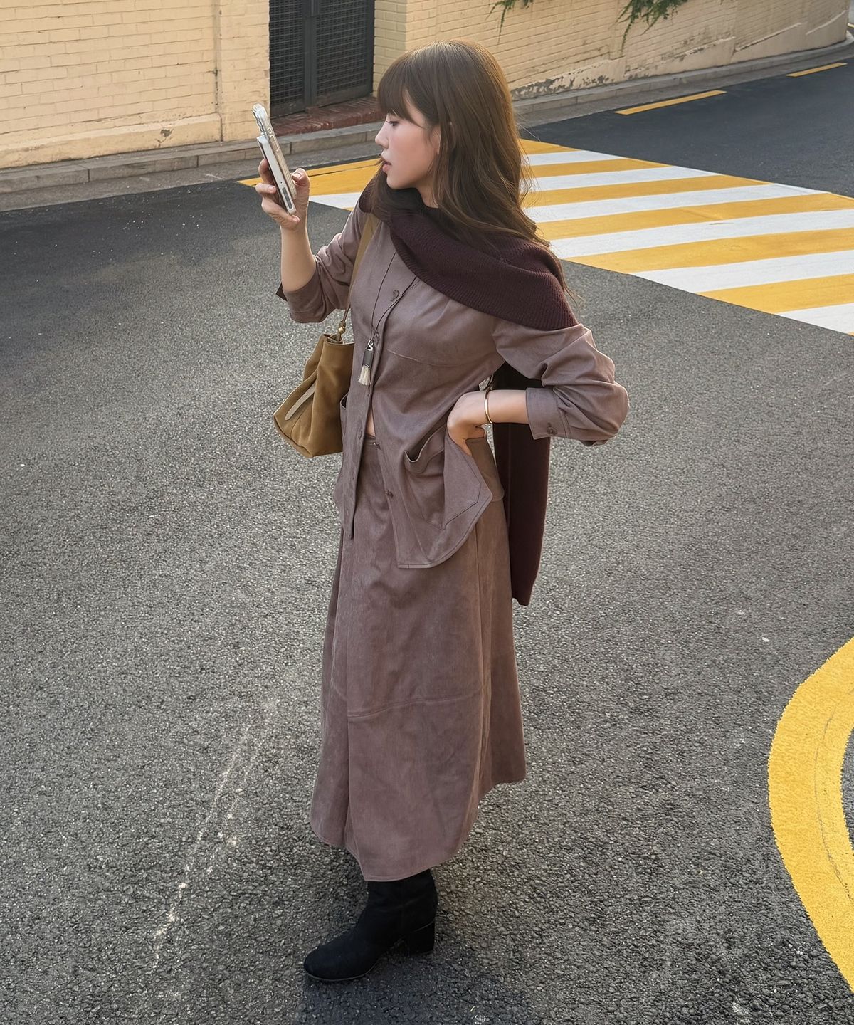 올리브 데 올리브(OLIVE DES OLIVE) A라인 스웨이드 랩 스커트 OW6WSB670