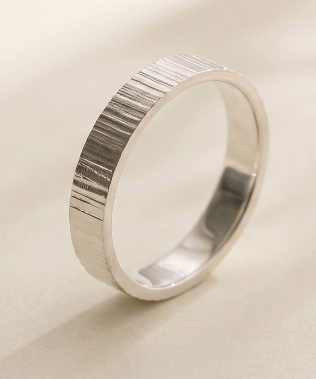 엘렌쥬얼리(HELENE JEWELRY) 실버 Silver 925 우드 텍스쳐 미스 링 은 반지
