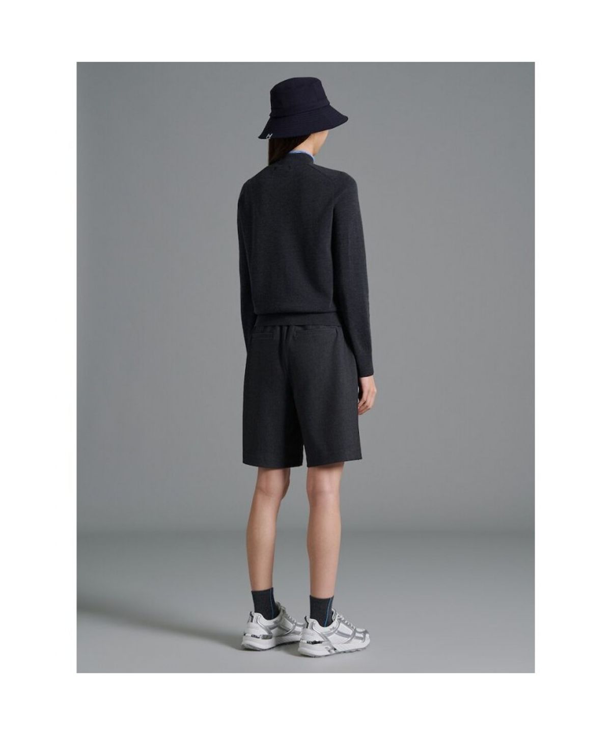 빈폴골프(BEANPOLE GOLF) 여성 소매 로고 하이넥 풀오버 - 애쉬