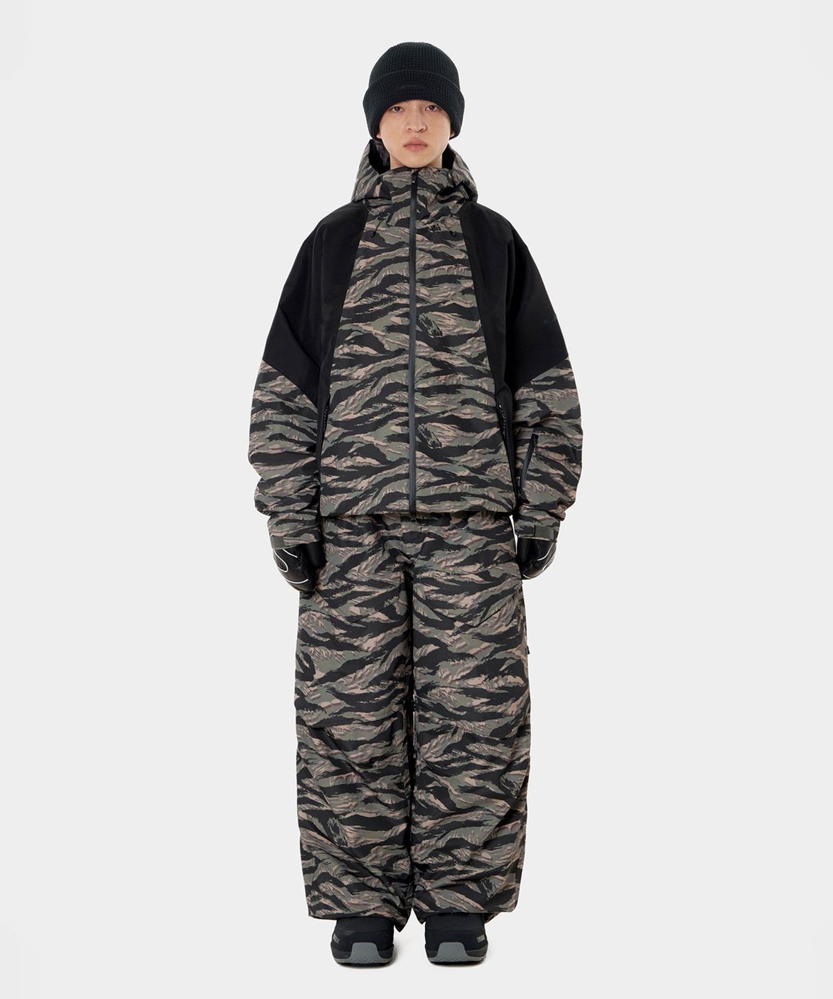 디미토(DIMITO) 26 AIR VENT BANDED PANTS (WIDE FIT LV.1) TIGER GREEN