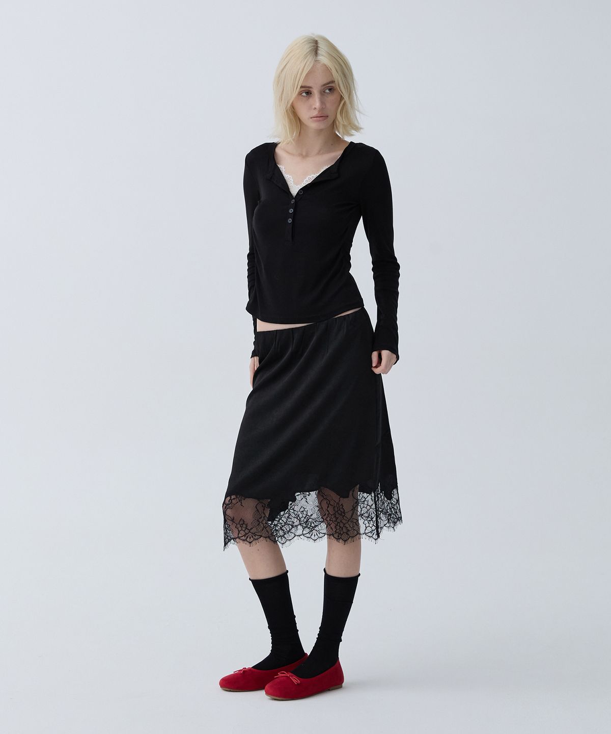 아크무어(ARCMOOR) 뎁스 헨리넥 탑 [Black]