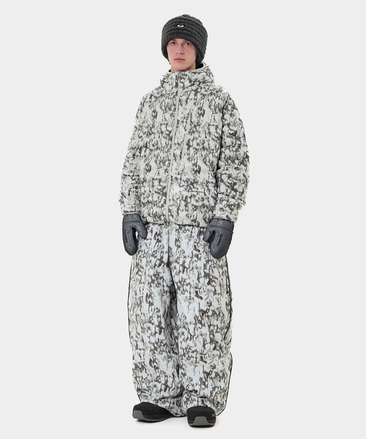 디미토(DIMITO) 26 OPTIMUM DOWN JACKET SNOW CAMO