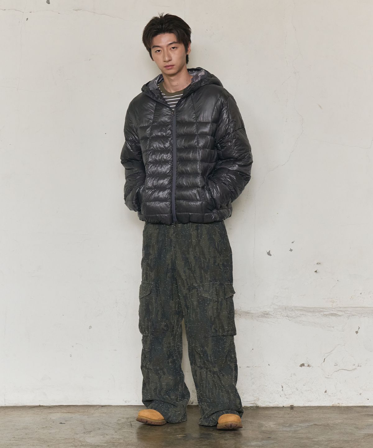 논타입(NONTYPE) HOODIE LIGHT QUILTED JACKET (CHACOAL)