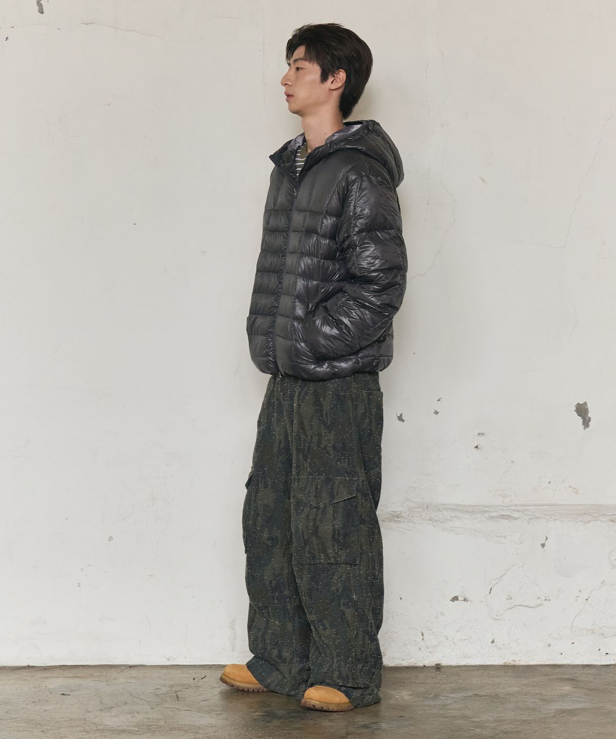 논타입(NONTYPE) HOODIE LIGHT QUILTED JACKET (CHACOAL)