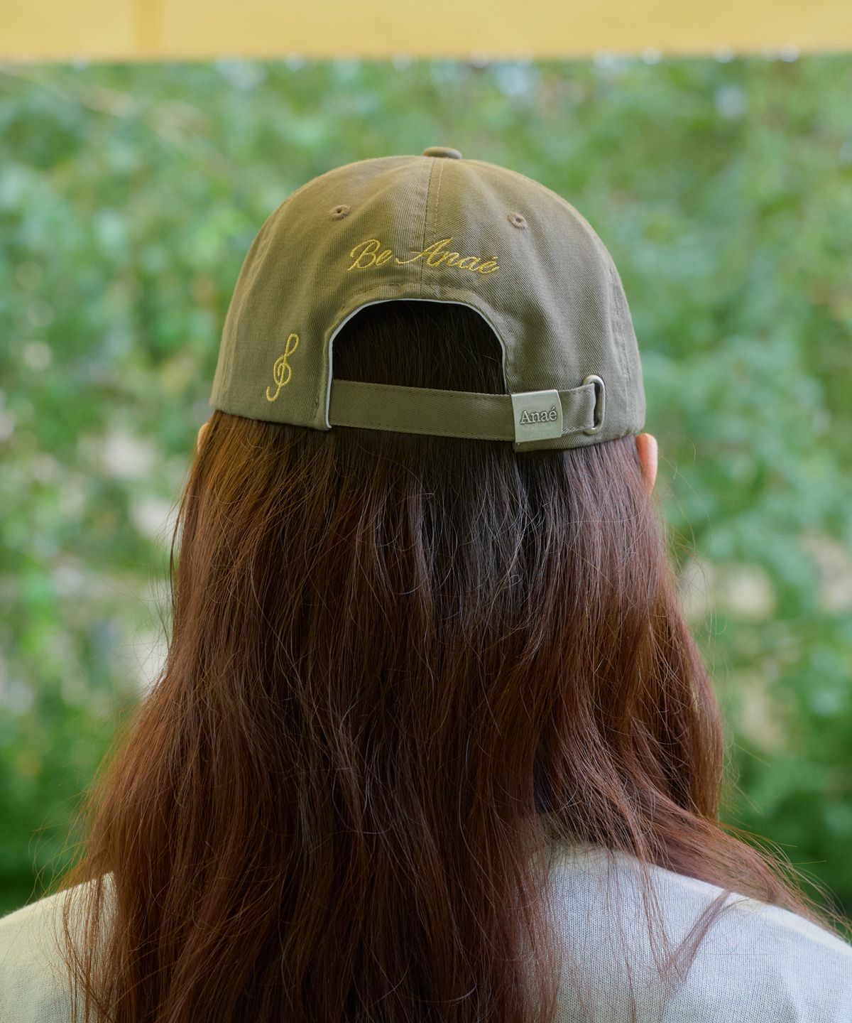 아나에(ANAE) SCRIPT CAP OLIVE KHAKI