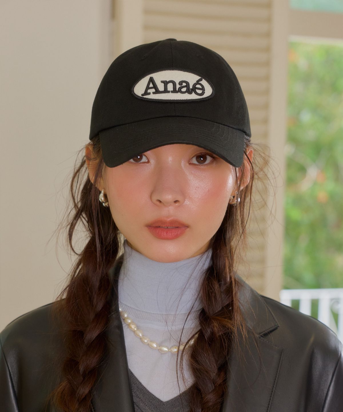 아나에(ANAE) CLAIR BADGE CAP BLACK