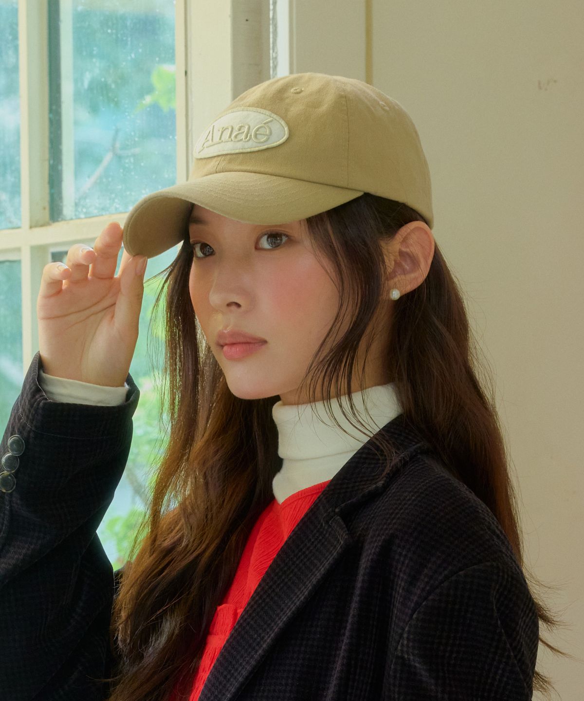아나에(ANAE) CLAIR BADGE CAP BEIGE