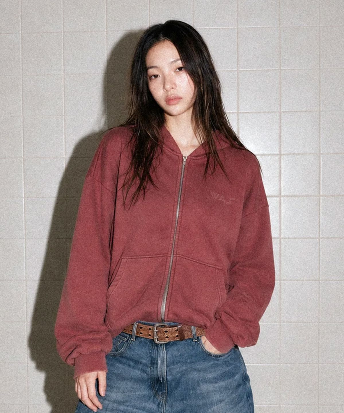 워즈(WAS) 메세지 후드 집업 (마르살라)