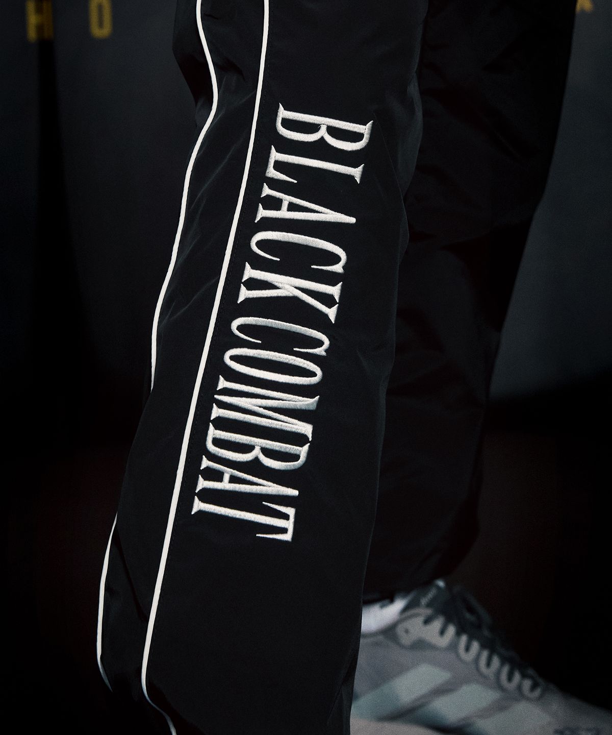 바이젝(BYSEC) [BYSEC X BLACKCOMBAT] 블랙컴뱃 벤타블랙 우븐팬츠