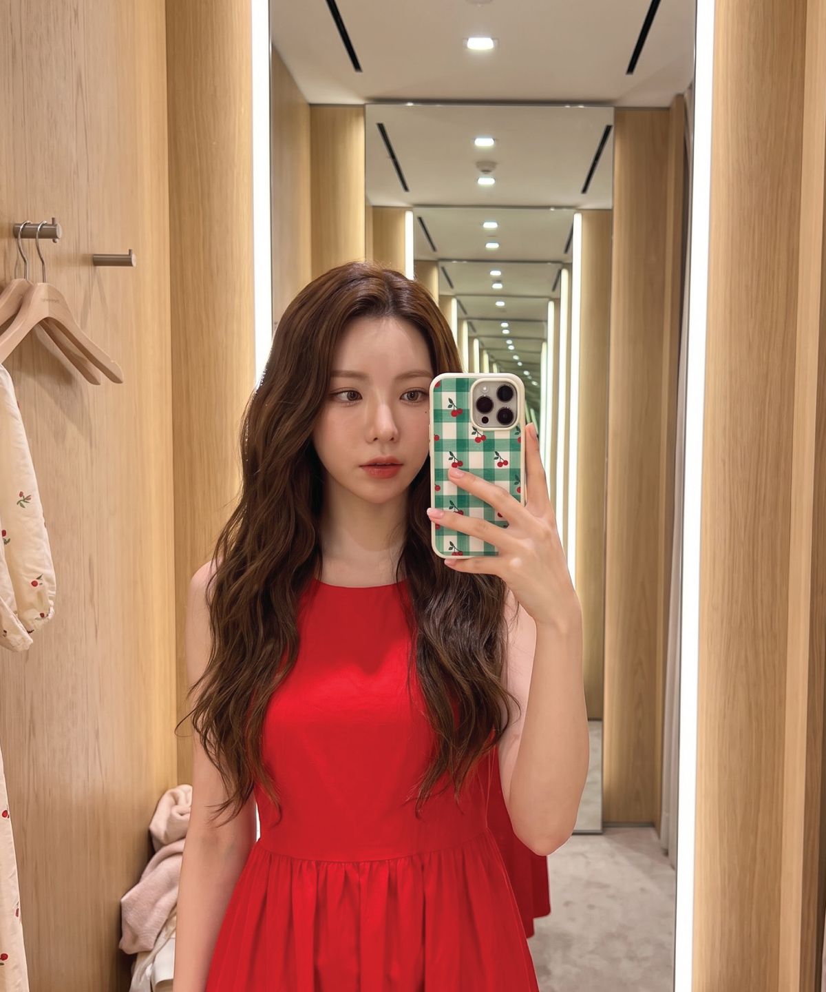 폴라올라(POLAROLA) 밀짚으로부터 유래한 폰케이스 체리체리