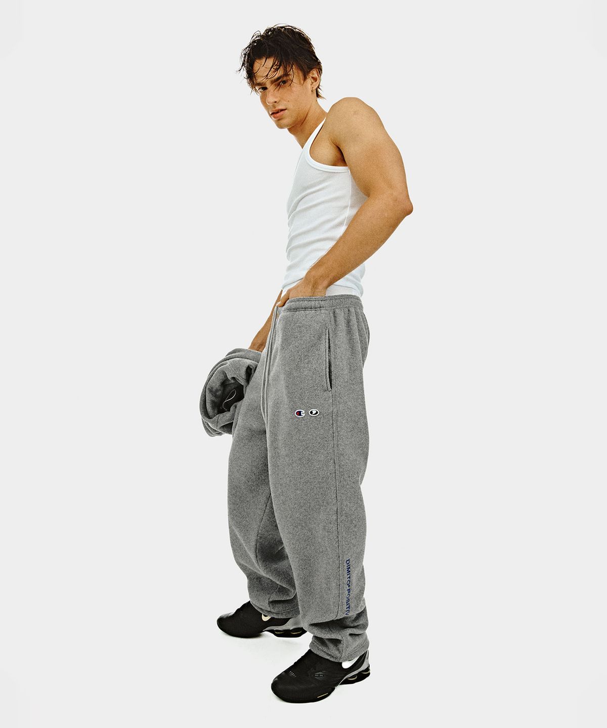 디미토(DIMITO) [CHAMPION x DIMITO] SCRIPT FLEECE OG PANTS WARM GREY