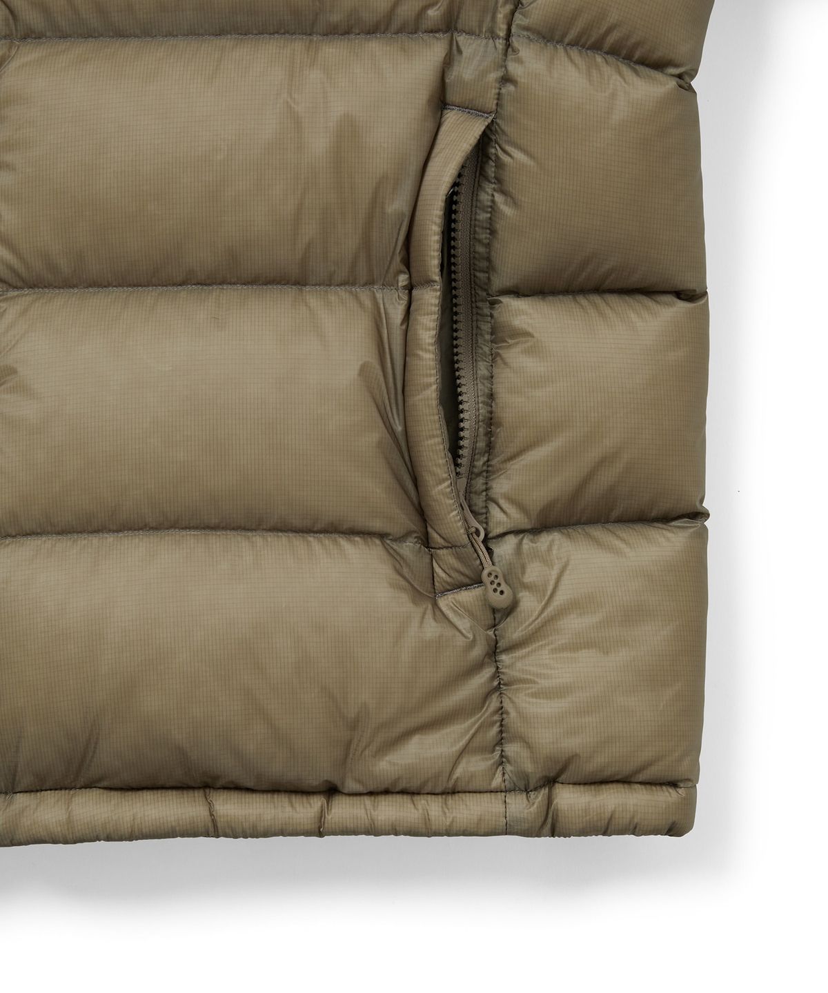 디스이즈네버댓(THISISNEVERTHAT) Skogar MID Down Jacket Light Beige