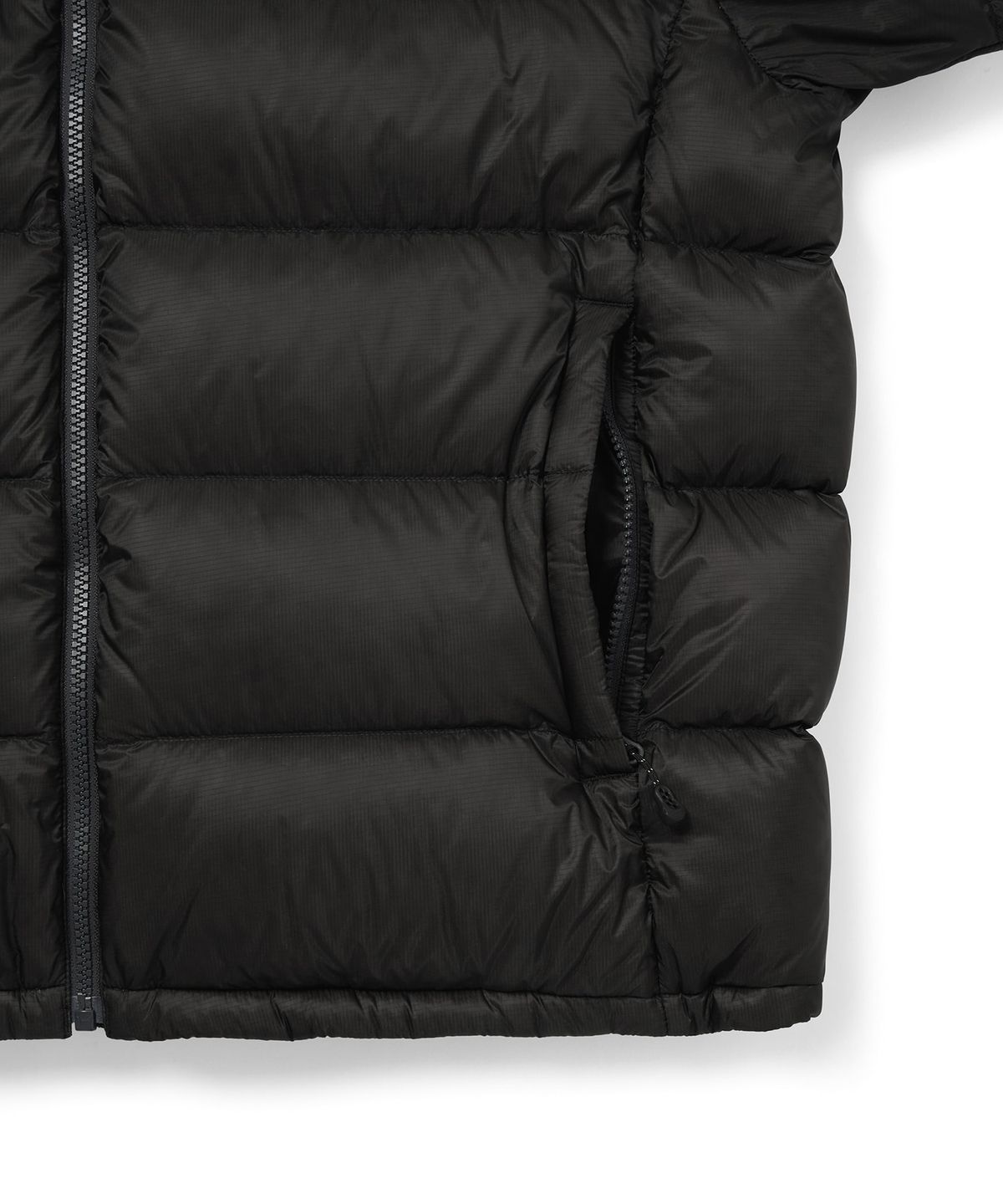 디스이즈네버댓(THISISNEVERTHAT) Skogar Hooded MID Down Jacket Off Black