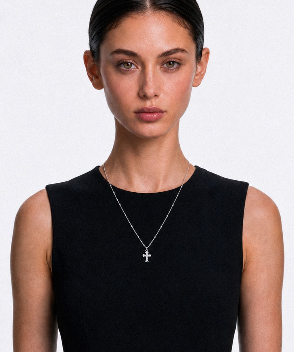 바이브나인(Vibe9) V9 Essential 32 Cross Pendant Necklace