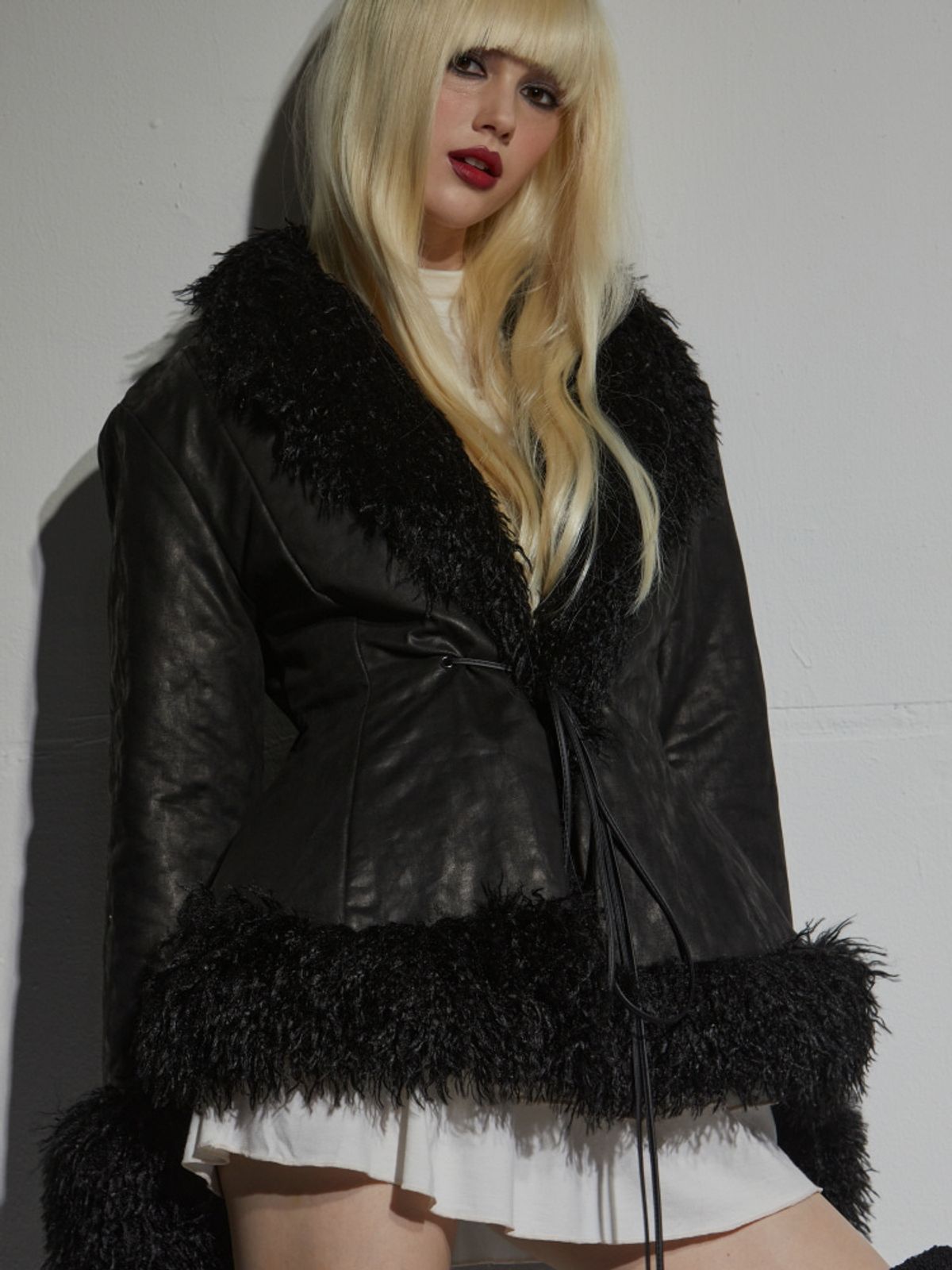 게이트리스(GATELESS) LINE SHEARLING JACKET