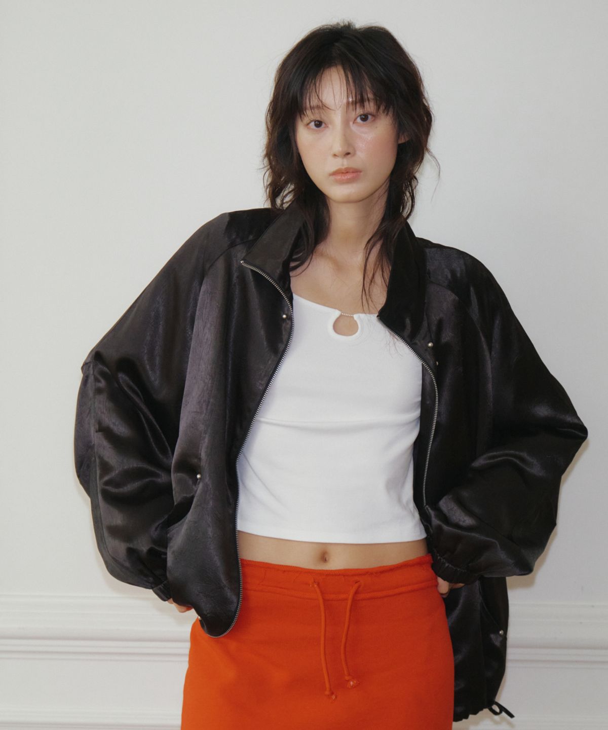 르시스(RESIS) U넥 비즈 롱슬리브 티셔츠 [WHITE] / RF3LTS502