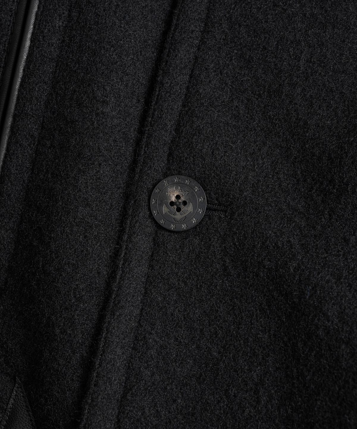 비헤비어(BEHEAVYER) BOILED WOOL NAVAL PEA COAT black