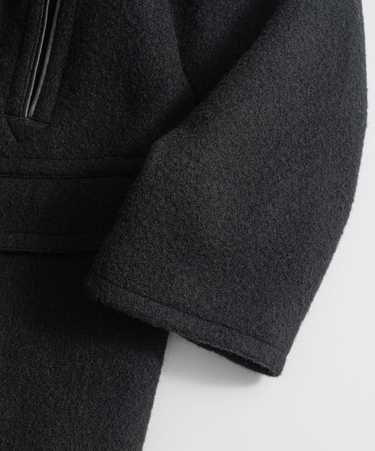 비헤비어(BEHEAVYER) BOILED WOOL NAVAL PEA COAT black