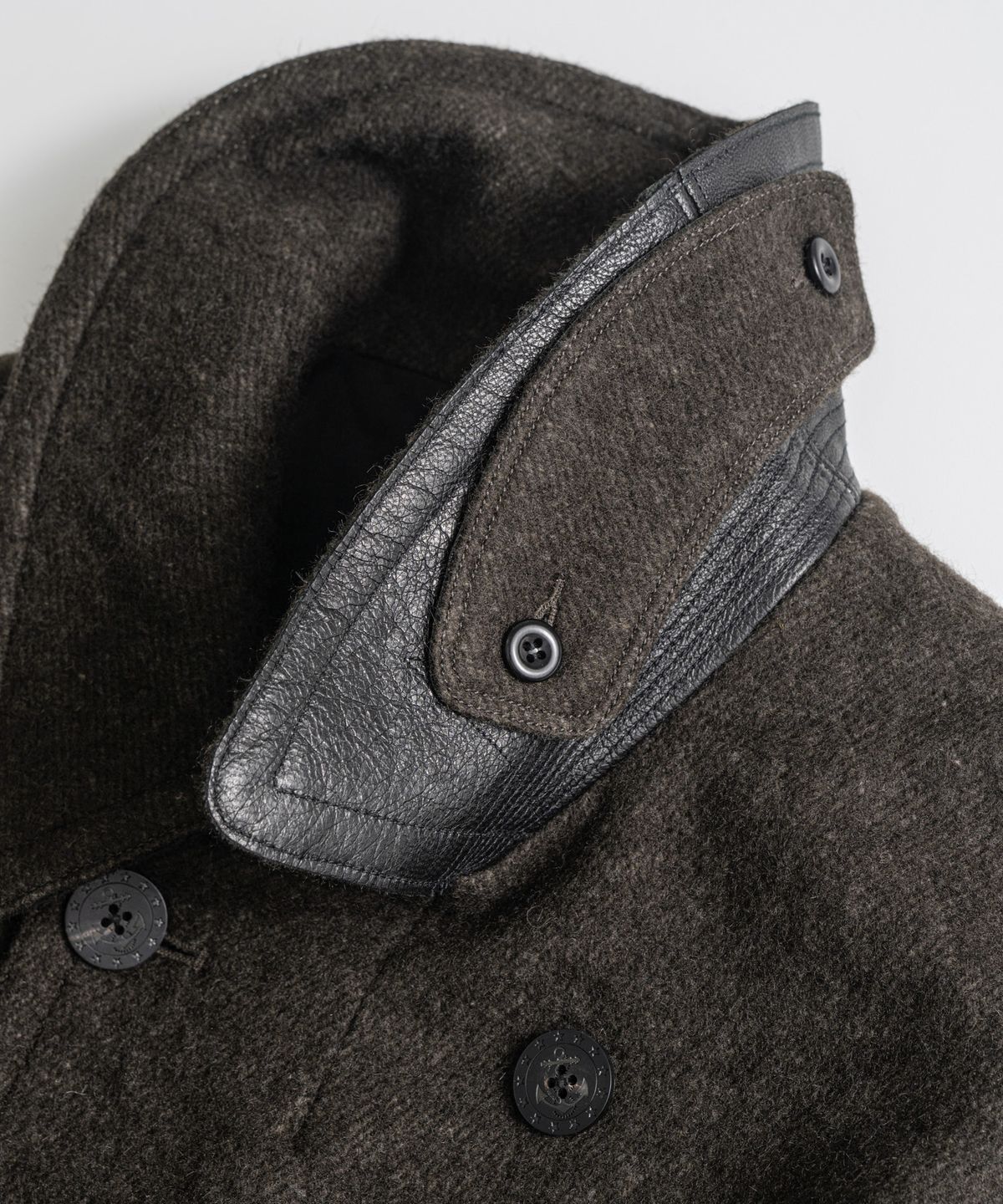 비헤비어(BEHEAVYER) BOILED WOOL NAVAL PEA COAT brown