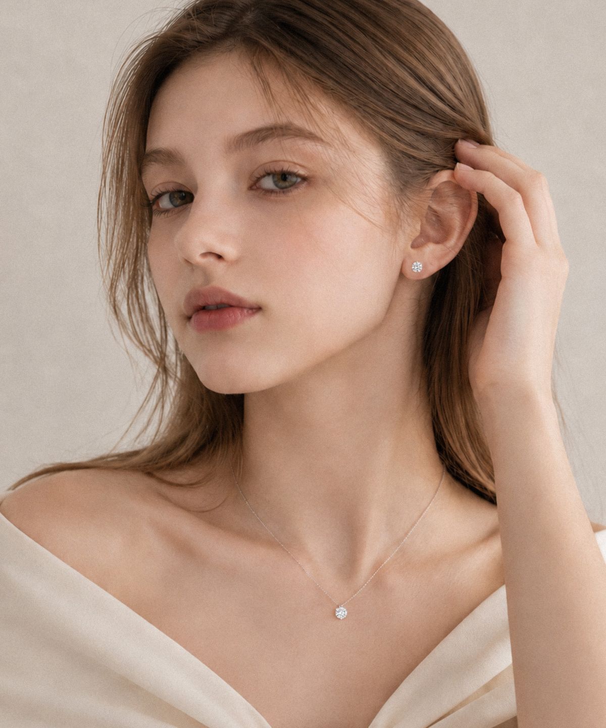 바이브나인(Vibe9) V9 Essential 37 Moissanite Stud Earrings (0.5ct)