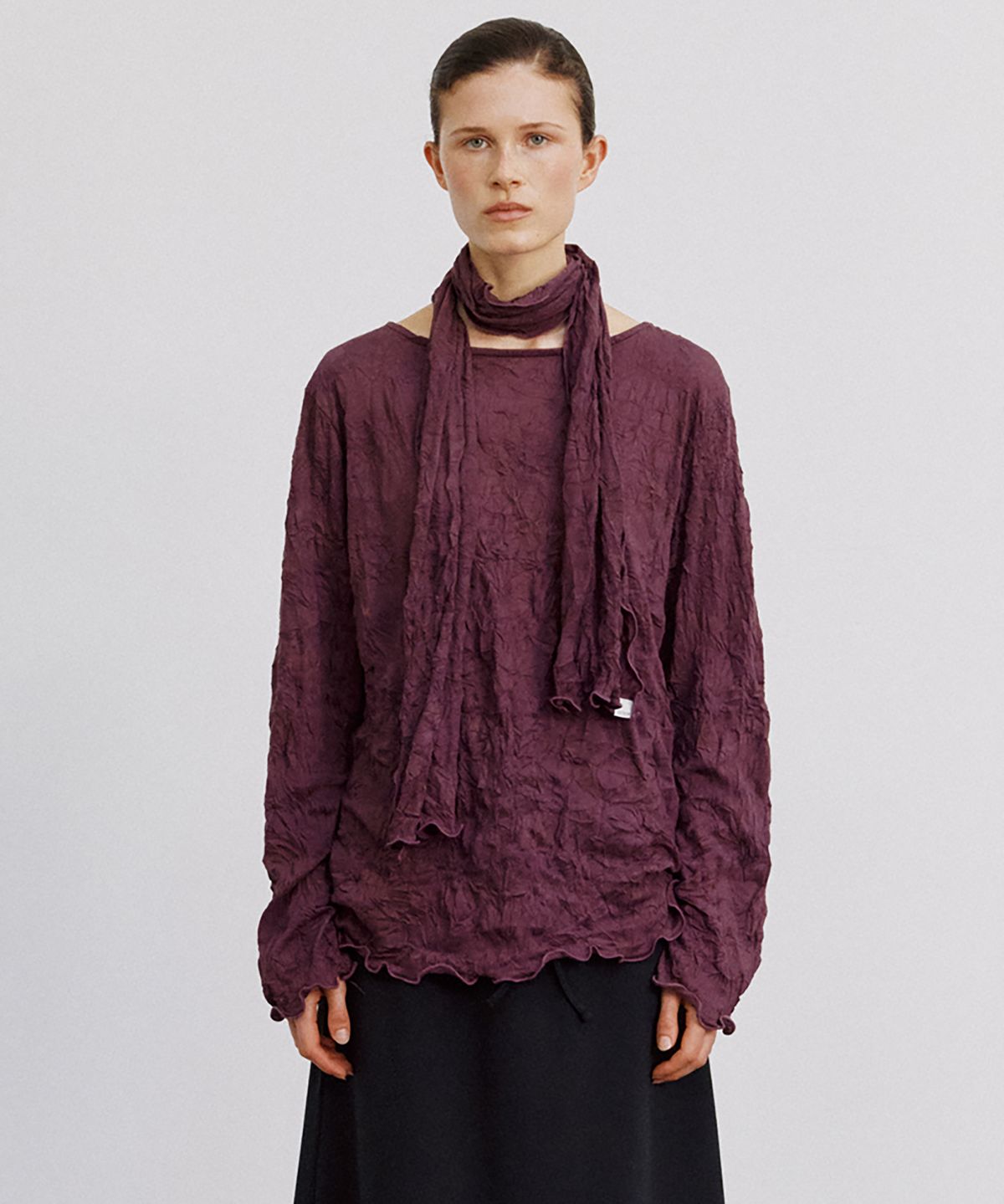 노우드(NOEUD) TS019 Wrinkle Boat-Neck Top (Wine)