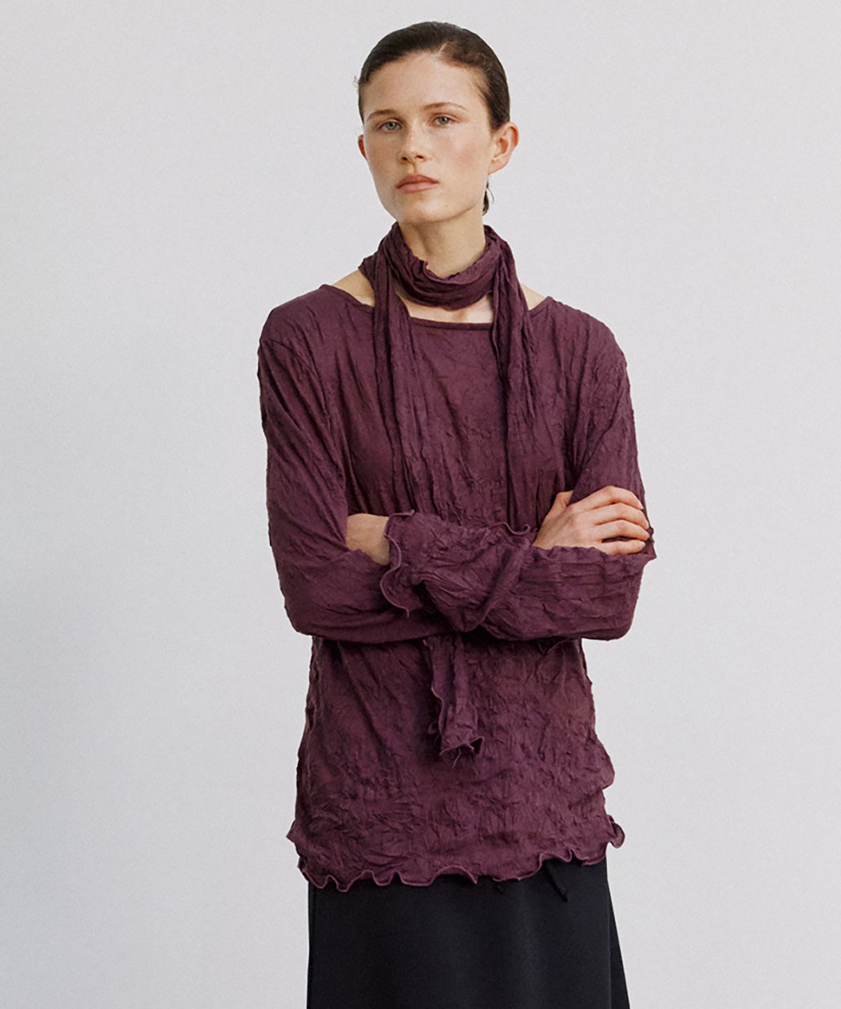 노우드(NOEUD) TS019 Wrinkle Boat-Neck Top (Wine)