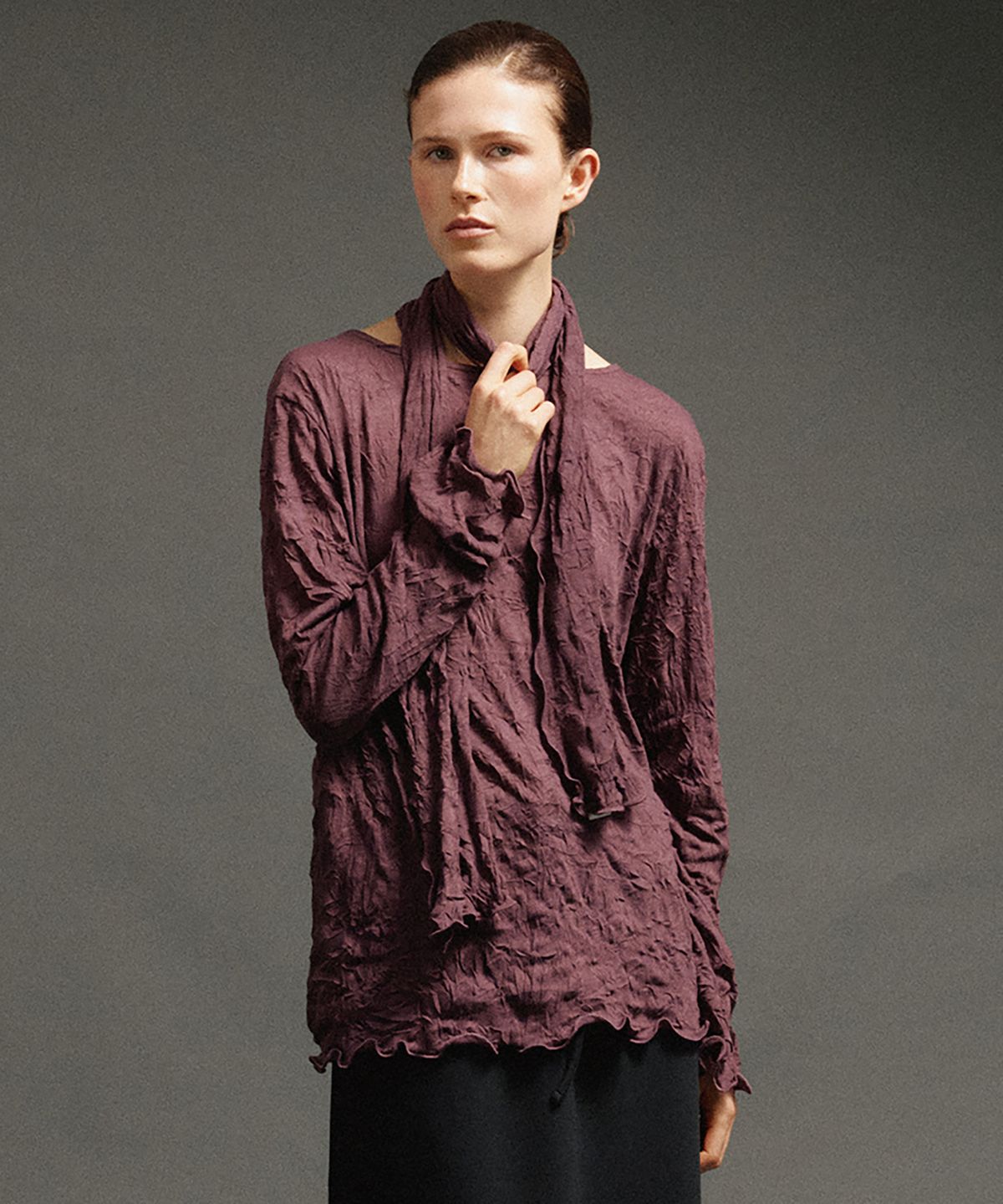 노우드(NOEUD) TS019 Wrinkle Boat-Neck Top (Wine)
