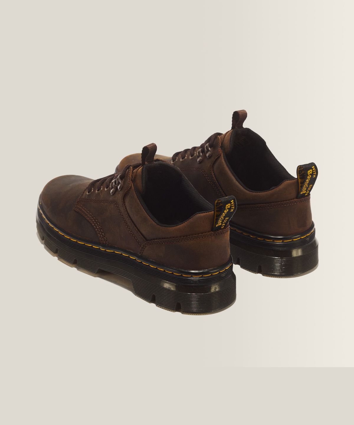 닥터마틴(DR.MARTENS) 리더 - 다크 브라운 크레이지 호스 / 27103207