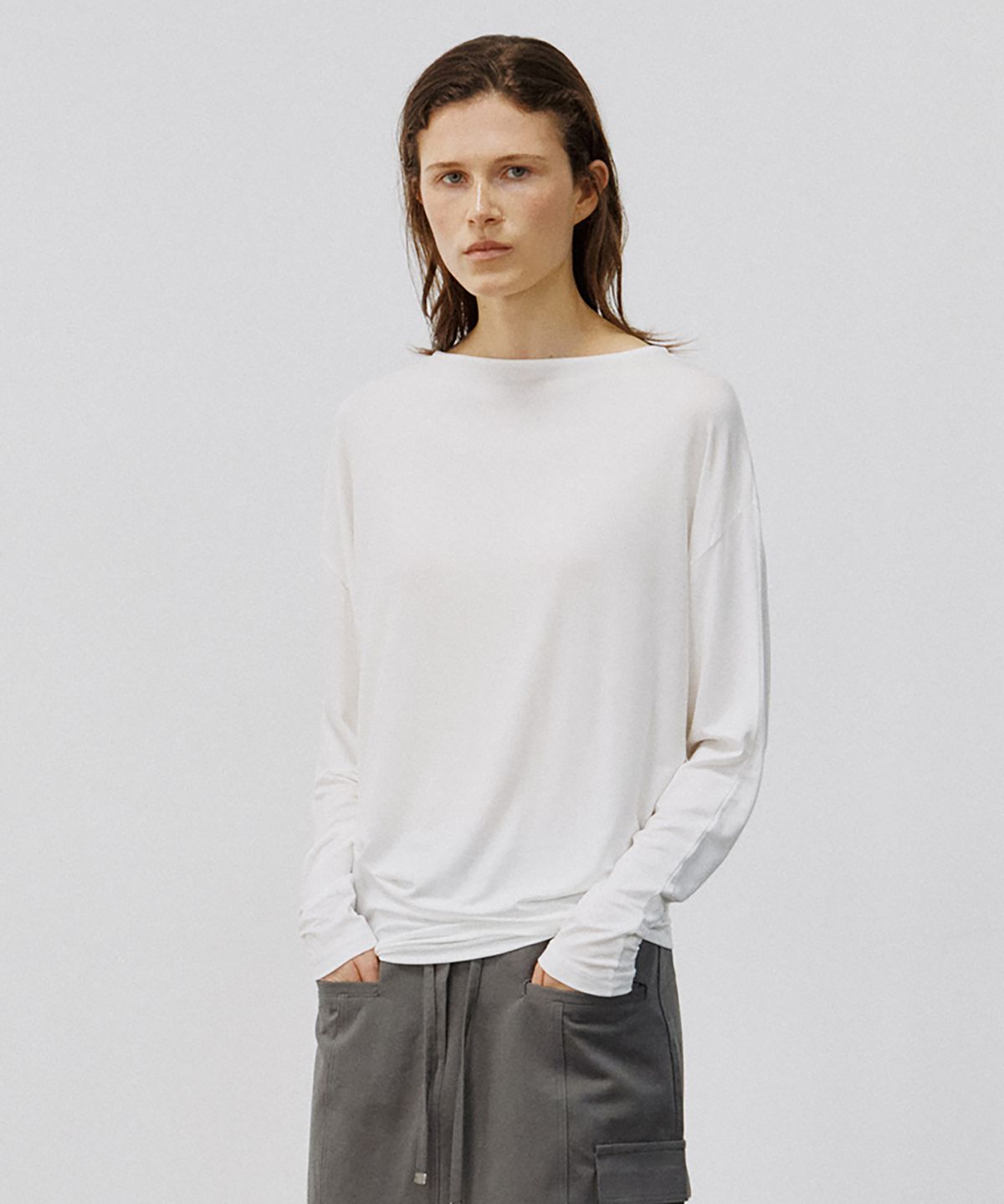 노우드(NOEUD) TS020 Volume Boat-Neck Tee (Ivory)