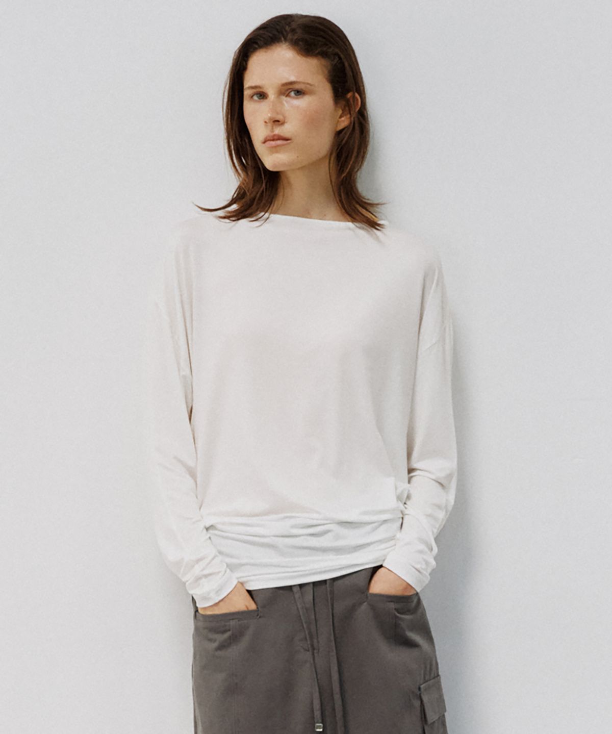 노우드(NOEUD) TS020 Volume Boat-Neck Tee (Ivory)