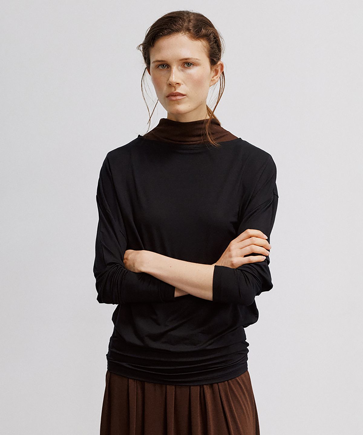 노우드(NOEUD) TS020 Volume Boat-Neck Tee (Black)