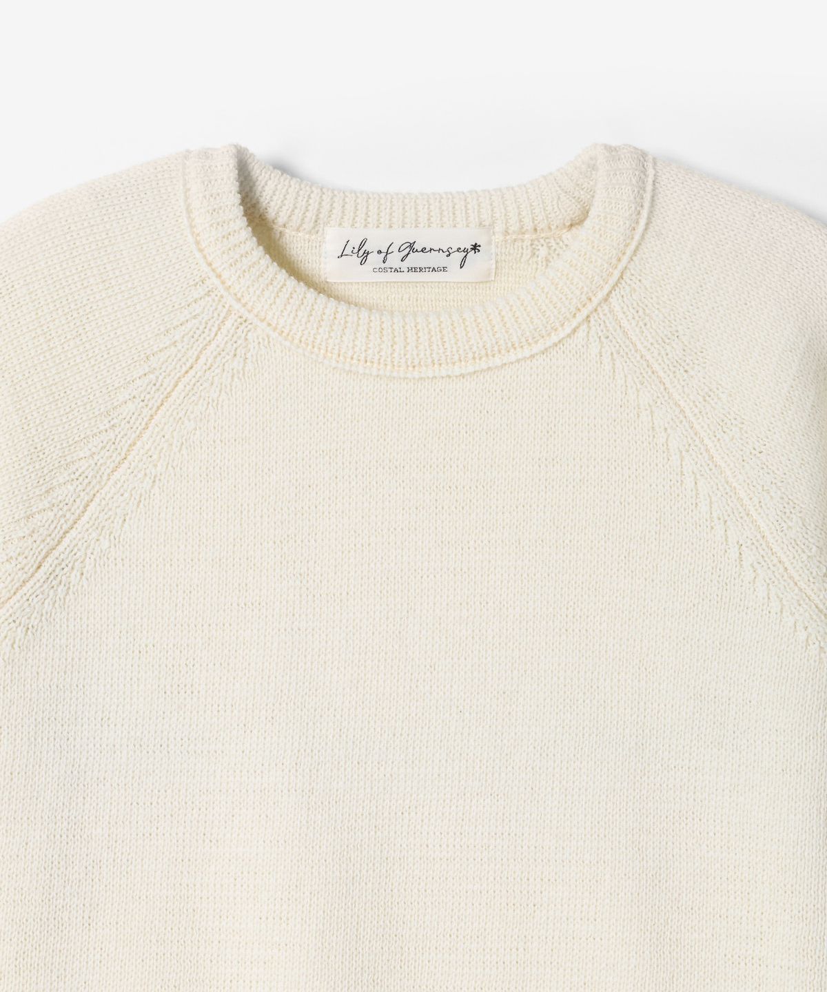 건지 울른스(Guernsey Woollens) [릴리 오브 건지] 실켓 울 나그랑 라운드넥 니트 - 아이보리