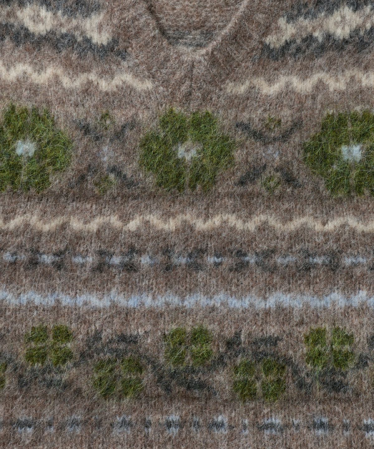 건지 울른스(Guernsey Woollens) [릴리 오브 건지] 플랑몽 페어아일 알파카 베스트 - 베이지