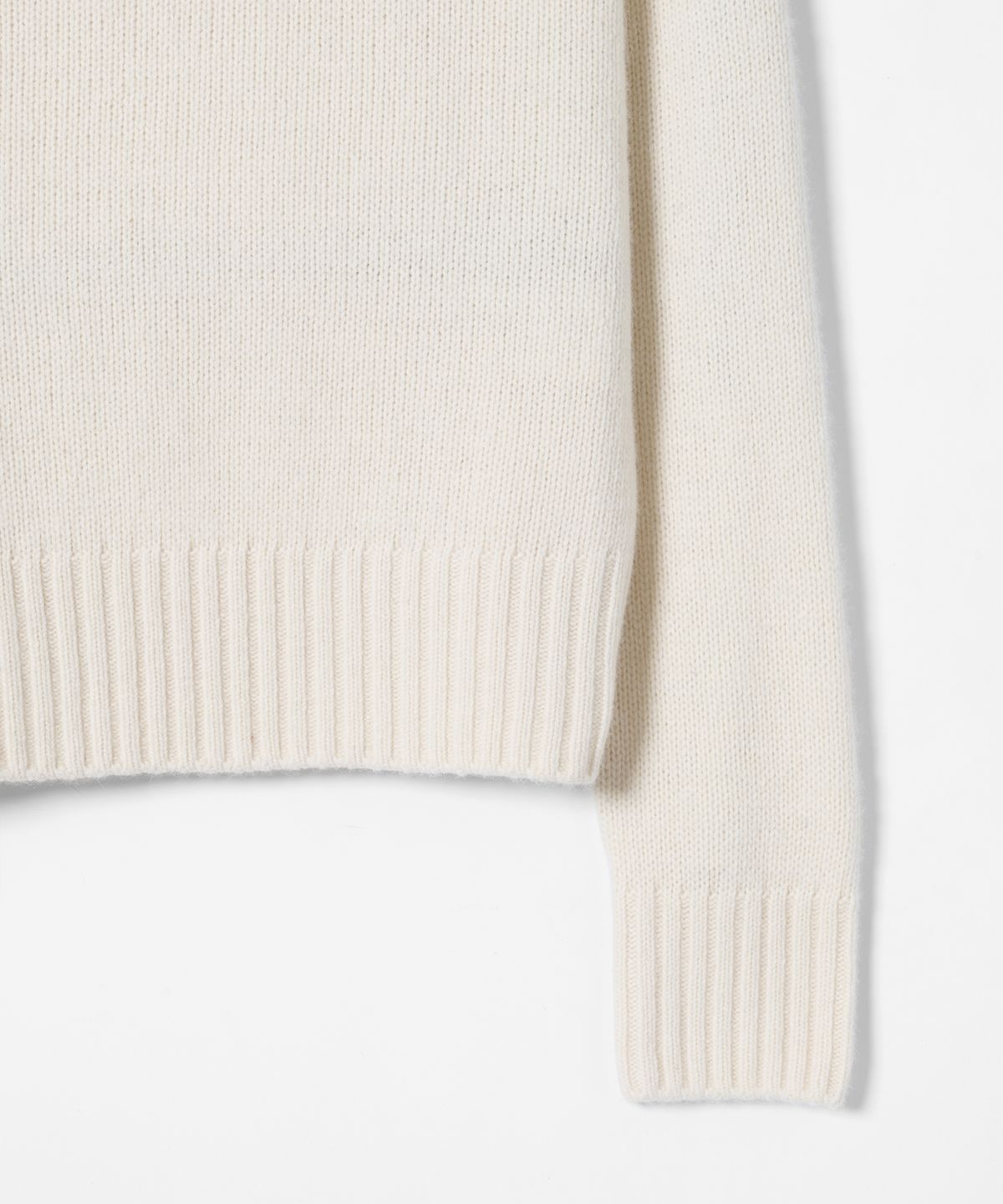 건지 울른스(Guernsey Woollens) [릴리 오브 건지] 에어울 후드 버튼넥 니트 - 아이보리