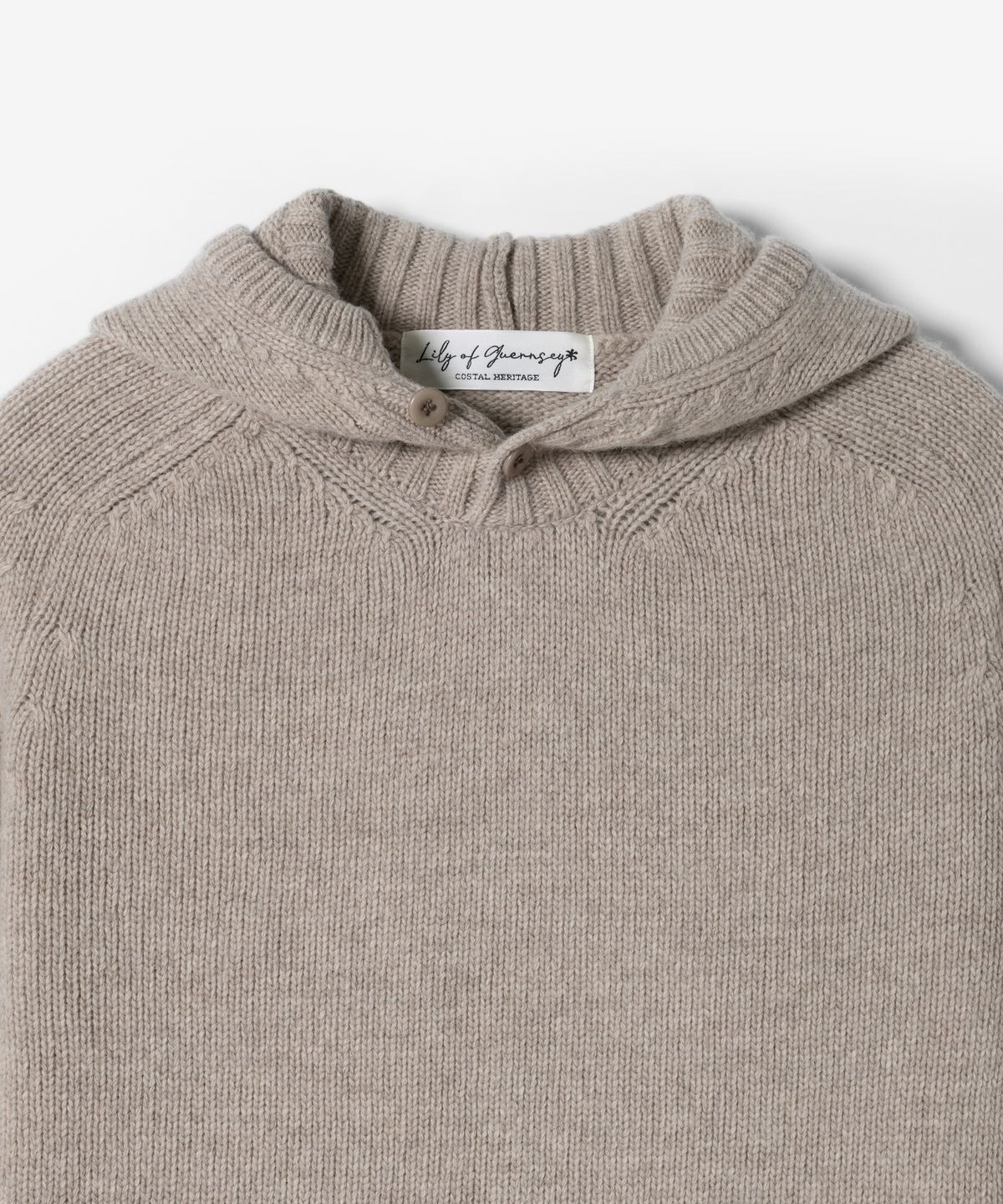 건지 울른스(Guernsey Woollens) [릴리 오브 건지] 에어울 후드 버튼넥 니트 - 베이지