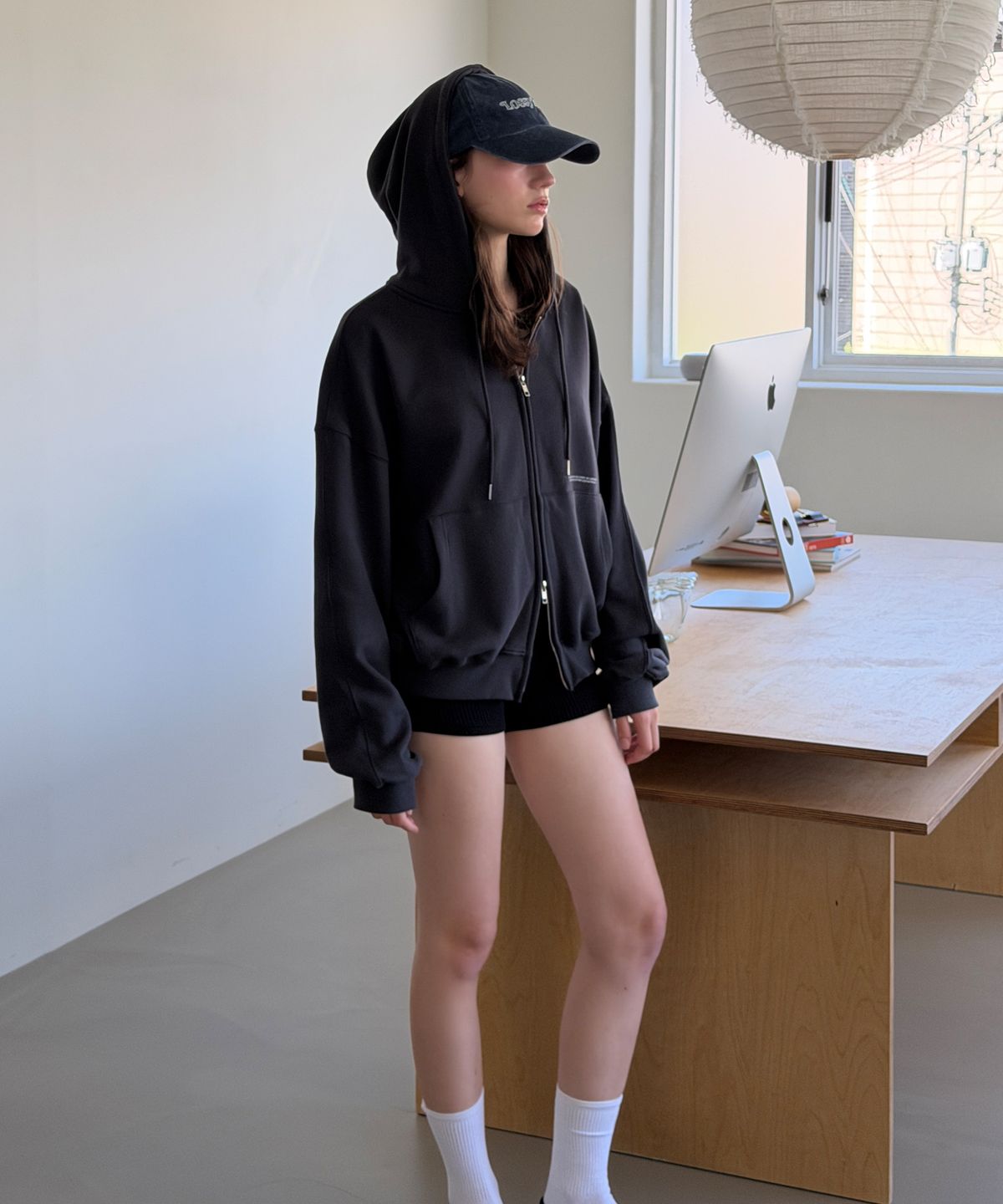 로시로우(LOSSYROW) Lettering Two-way Hoodie Zip-up - Charcoal