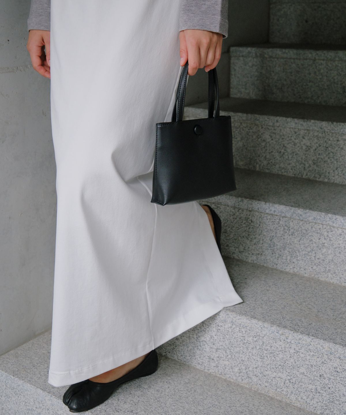 까르몽드(CARMONDE) Rove Mini Bag - Black