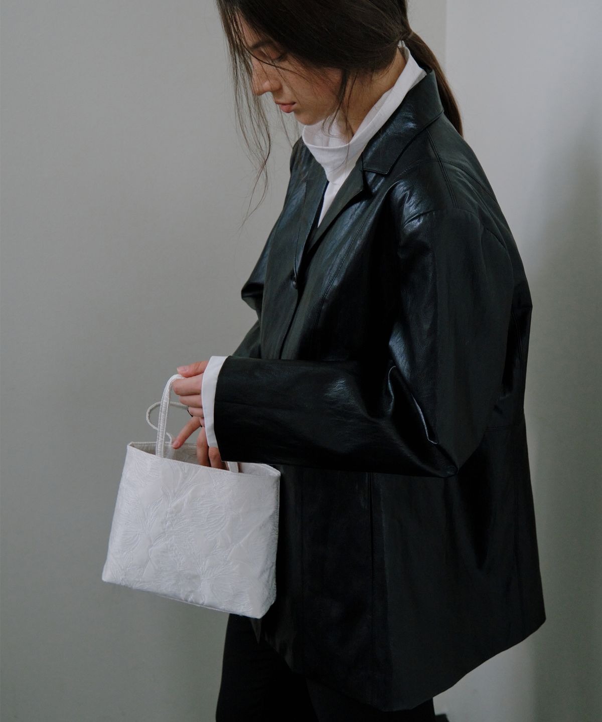 까르몽드(CARMONDE) Atelier Tote Bag - Ivory(Jacquard)