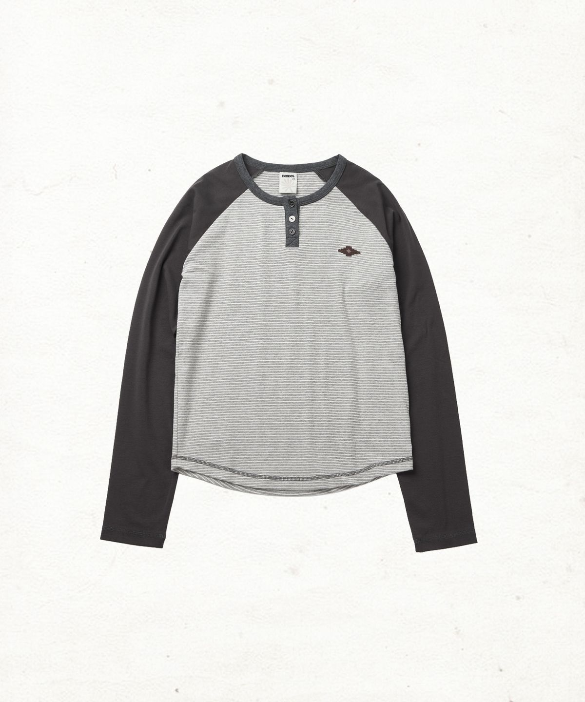 단델(DANDEL) DD raglan henley neck long sleeve (CHARCOAL)